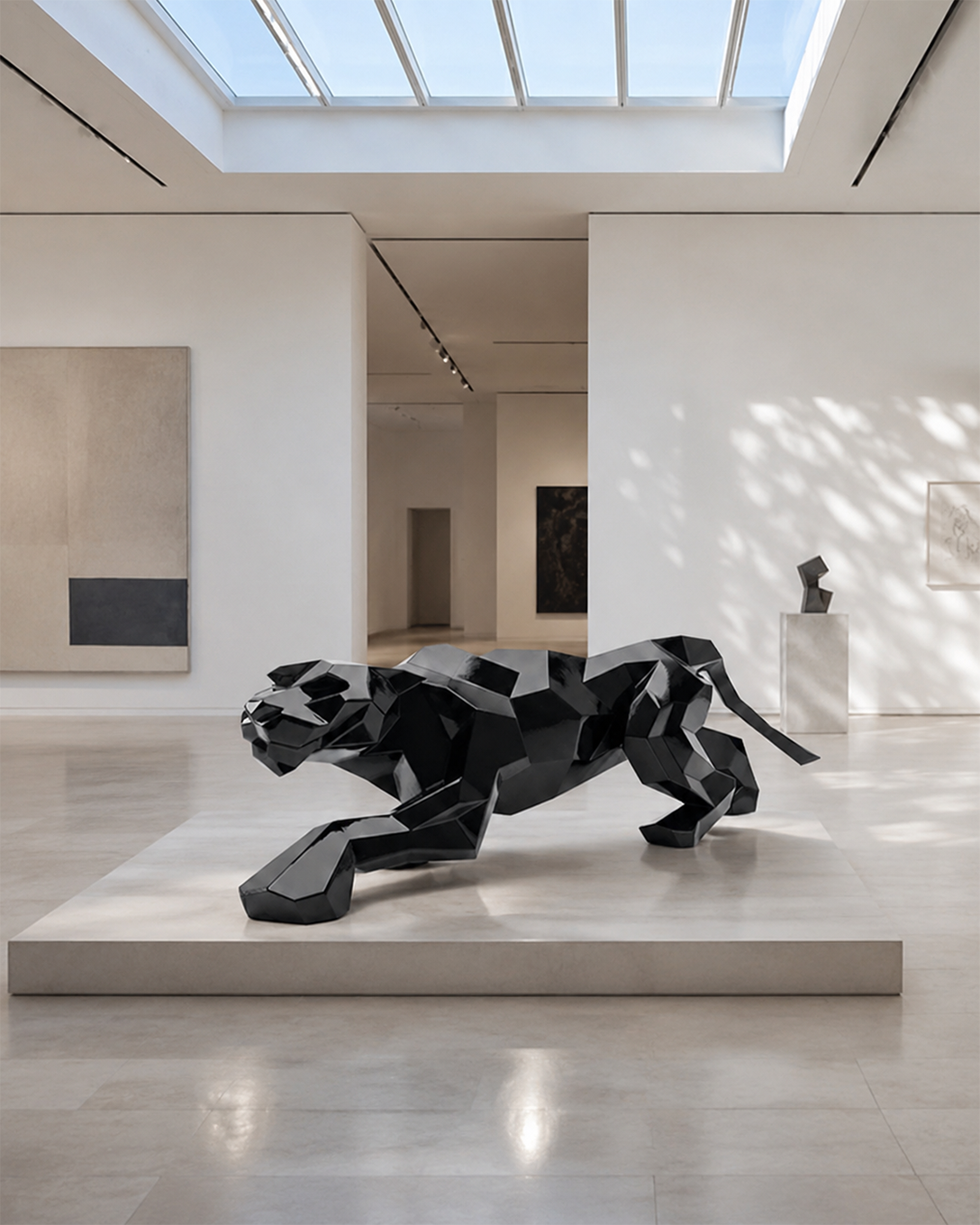 Sculpture panthère géométrique noire pour galerie d’art